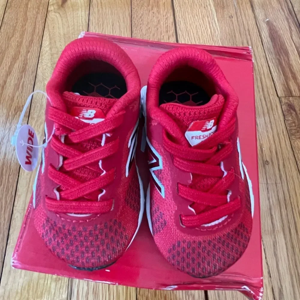 New balance sneakers new in box size infant 2 wide